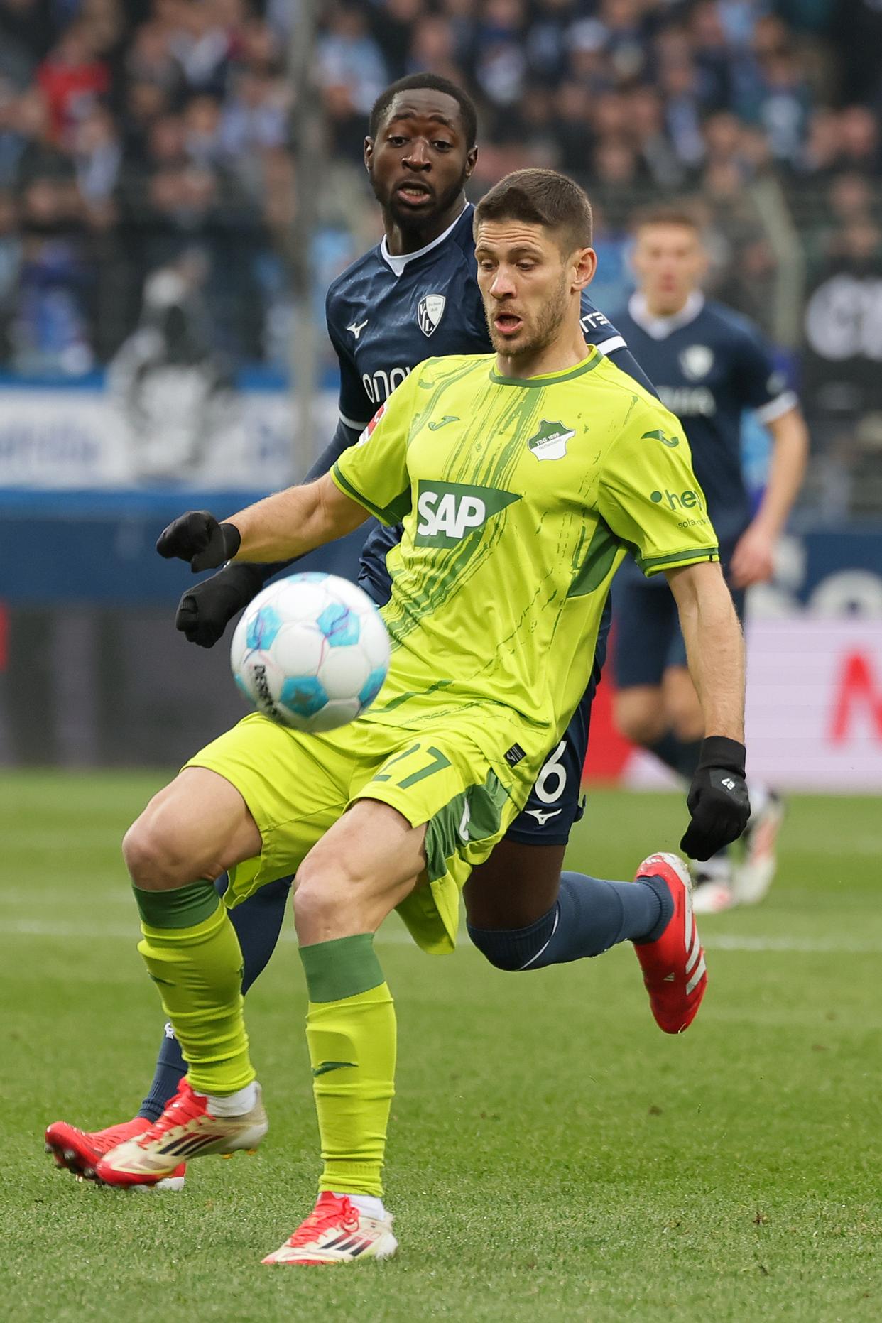 关于德甲俱乐部启动绿色足球行动，推动可持续发展的信息