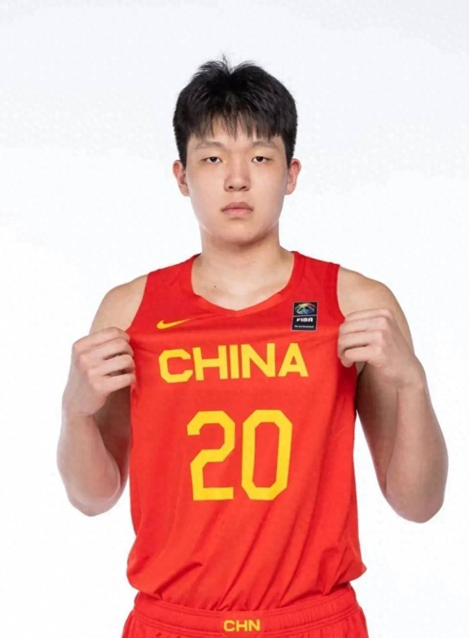 包含未来潜力:青训系统培养的明星新星的词条 包含未来潜力:青训系统培养的明星新星的词条