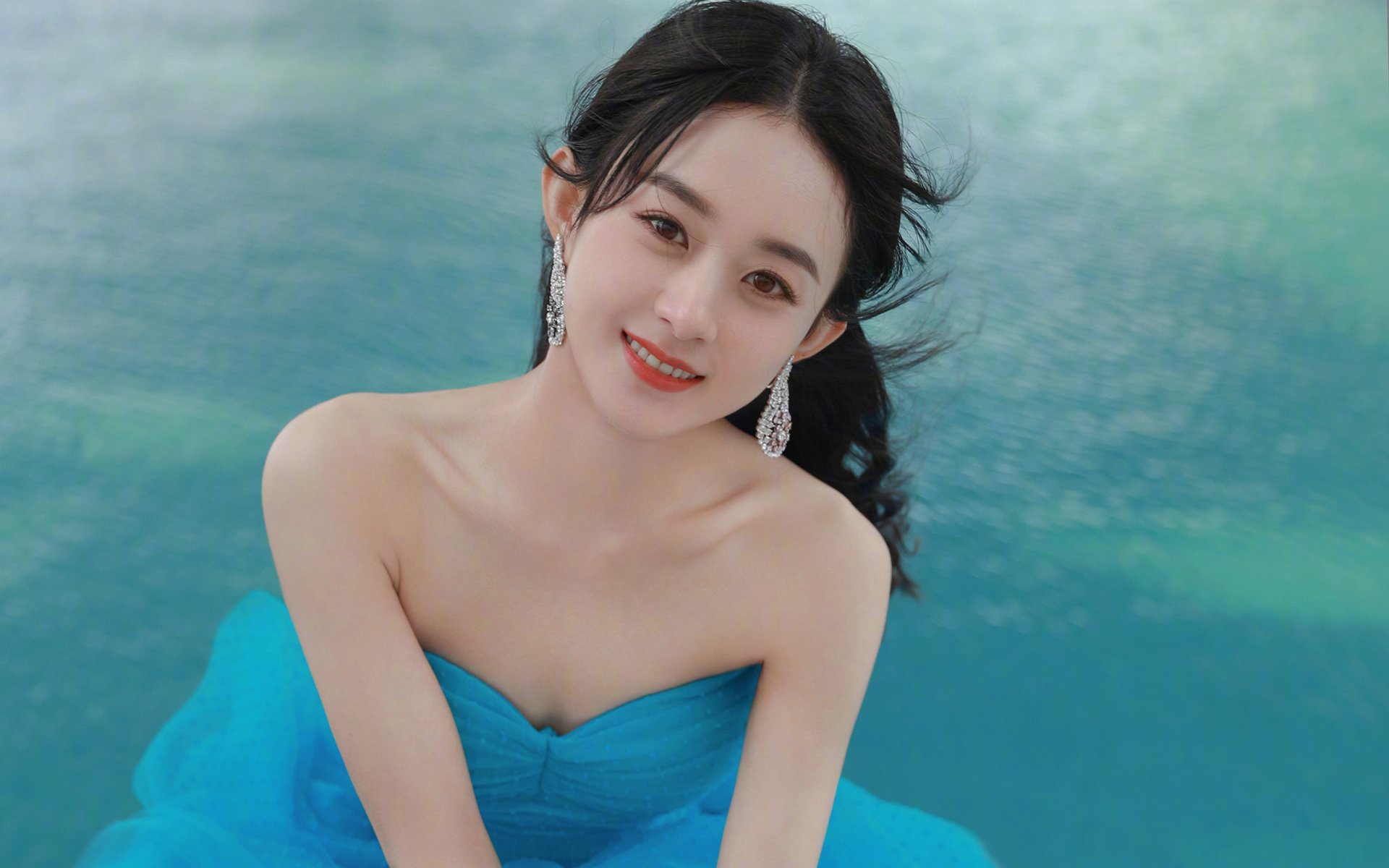 史上最年轻“夺冠枪手”:新一代足球精英,迄今为止最年轻的足球先生是谁