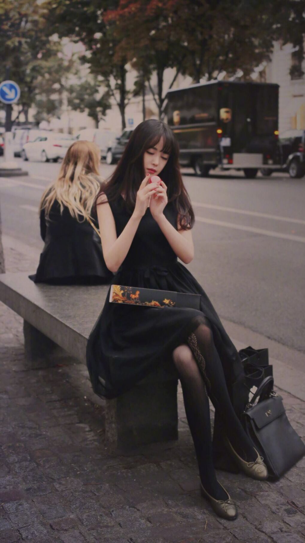 哥伦比亚队后卫佩雷斯在巴黎奥运会上表现出色，2021哥伦比亚球员