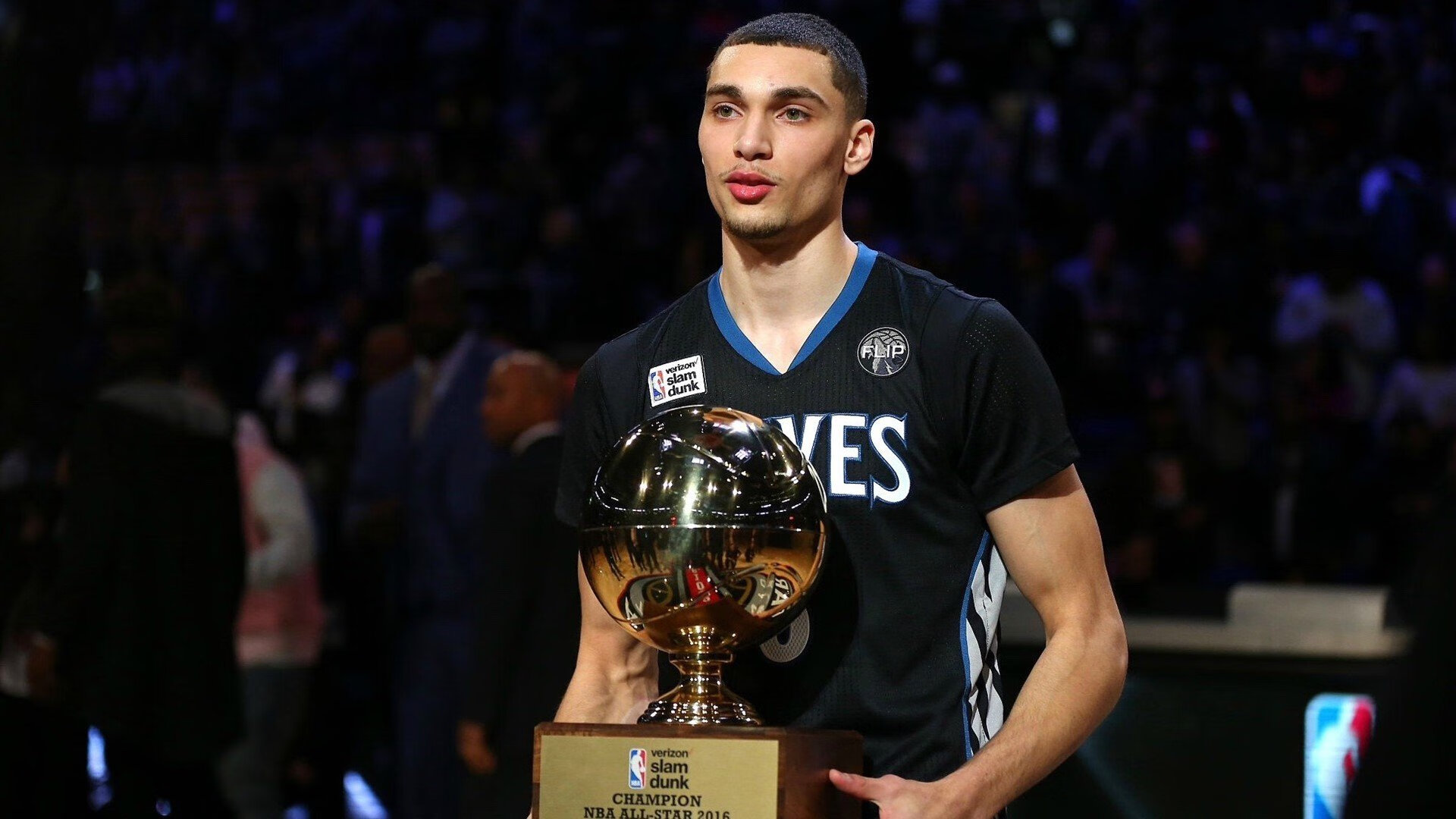 乐鱼网页版-未来之星:欧冠中的新晋“金童”走红,2019足坛未来之星