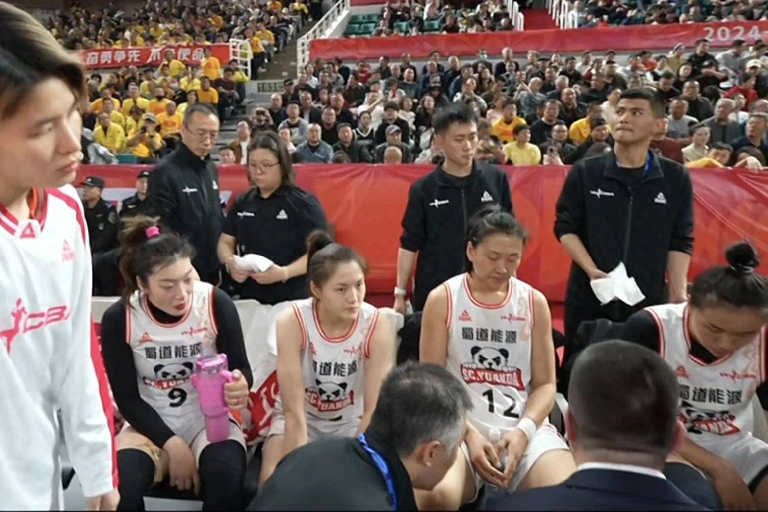 乐鱼体育：WCBA联赛的青少年推广活动宣传策略：吸引更多青少年关注女篮的简单介绍